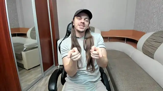 Marrymepls online show from February 2, 2026, 4:39 pm