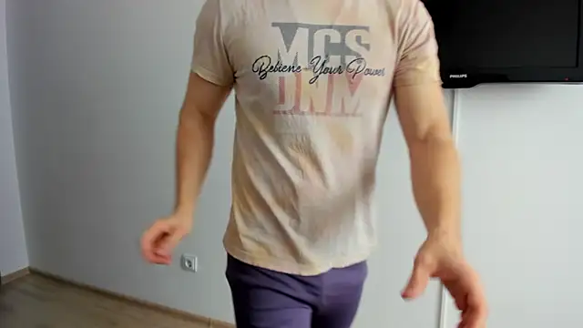 Marrymepls online show from April 4, 2026, 4:19 am