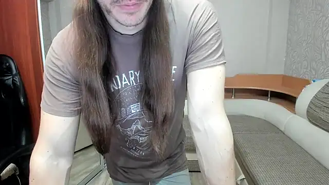 Marrymepls online show from December 5, 2025, 8:39 pm