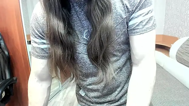 Marrymepls online show from December 19, 2025, 10:12 pm