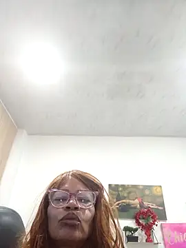 Snapshot of BustyMilf_ chatting on April 14, 2026, 12:43 pm BustyMilf online show from April 14, 2026, 12:43 pm