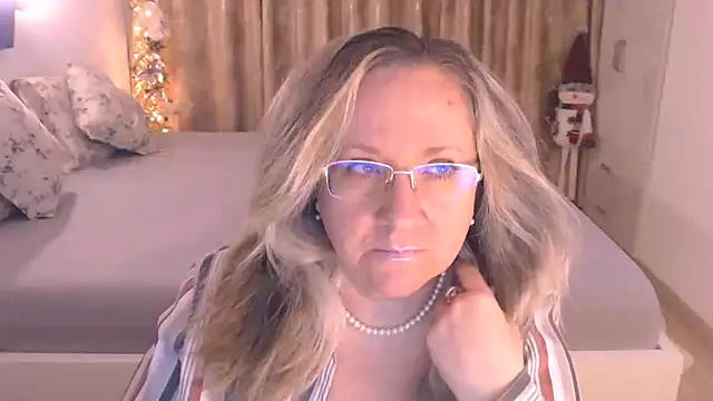 Snapshot of Raisshy chatting on January 6, 2026, 5:50 pm Raisshy online show from January 6, 2026, 5:50 pm