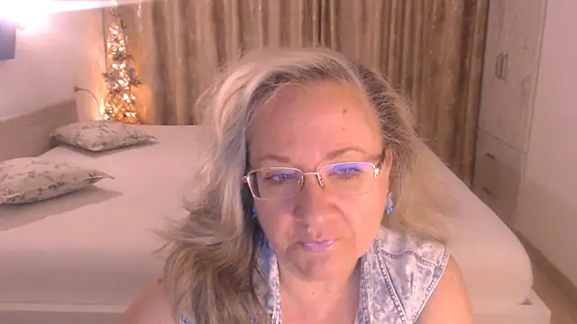 Snapshot of Raisshy chatting on May 7, 2026, 3:55 am Raisshy online show from May 7, 2026, 3:55 am