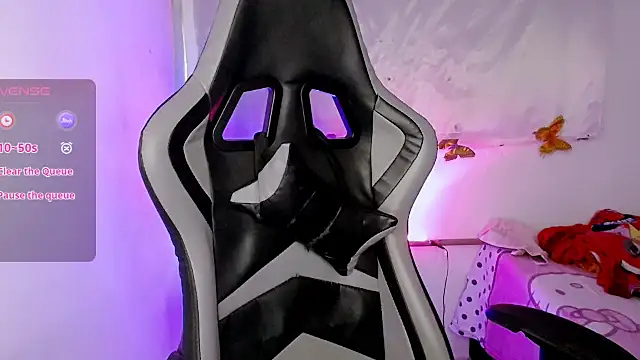 ninatiny online show from February 8, 2026, 11:30 am