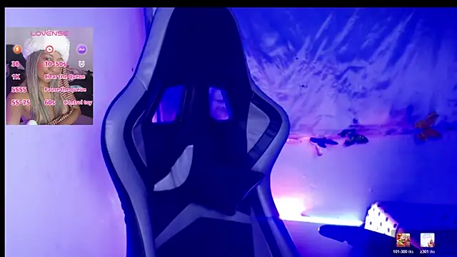 Snapshot of ninatiny chatting on March 13, 2026, 11:26 am ninatiny online show from March 13, 2026, 11:26 am