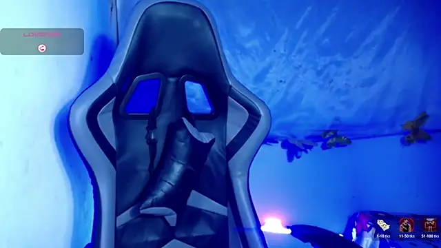 Snapshot of ninatiny chatting on March 25, 2026, 10:36 am ninatiny online show from March 25, 2026, 10:36 am