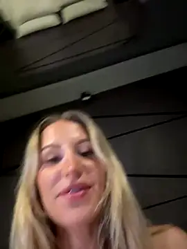 jasminesummer online show from October 28, 2025, 2:49 pm