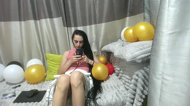 jessystarr online show from November 27, 2025, 8:31 pm