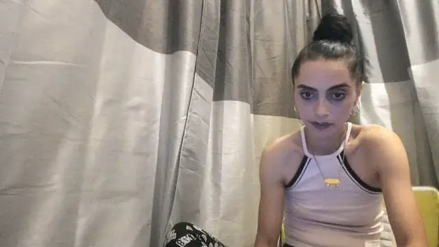 jessystarr online show from October 24, 2025, 5:23 pm