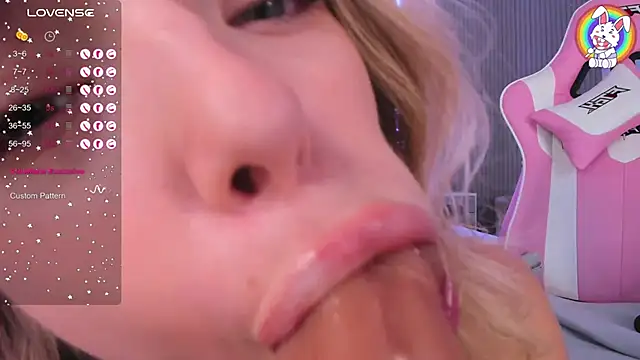 VirginChloe online show from October 3, 2025, 3:20 am