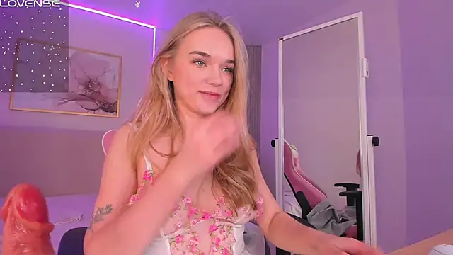 VirginChloe online show from February 25, 2025, 6:14 am