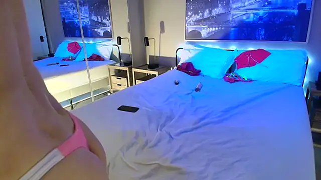 MikyFoxx online show from February 27, 2025, 7:30 am