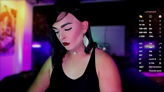 Snapshot of any_sophia chatting on November 6, 2025, 4:44 pm any sophia online show from November 6, 2025, 4:44 pm