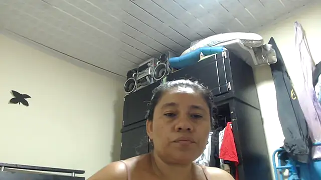 adrixxx38 online show from April 21, 2026, 2:51 am