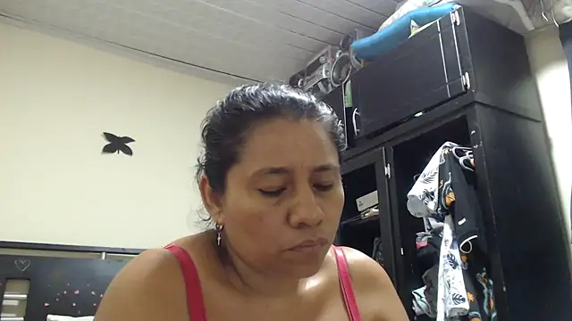 adrixxx38 online show from June 6, 2026, 6:51 am