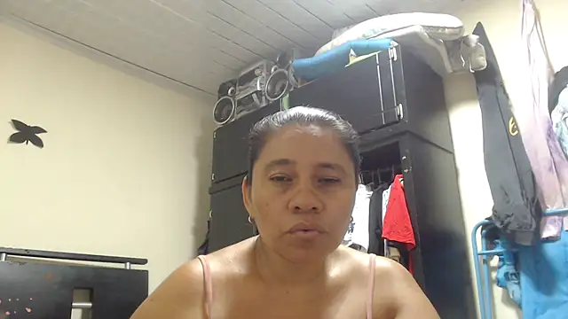 adrixxx38 online show from April 21, 2026, 8:15 pm