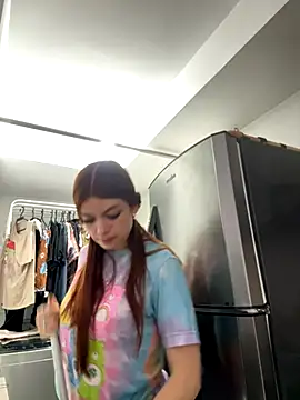 Snapshot of cherry_weet_29 chatting on November 28, 2025, 6:30 pm cherry weet 29 online show from November 28, 2025, 6:30 pm