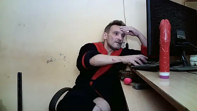 dundyFocus online show from September 27, 2025, 2:34 pm