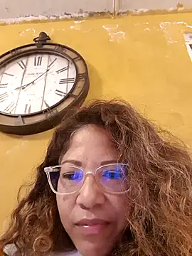 Snapshot of mila38 chatting on January 6, 2026, 8:07 am mila38 online show from January 6, 2026, 8:07 am