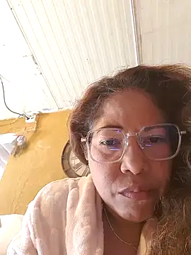 mila38 online show from May 18, 2026, 10:53 am