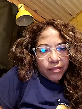 Snapshot of mila38 chatting on February 18, 2026, 9:22 pm mila38 online show from February 18, 2026, 9:22 pm