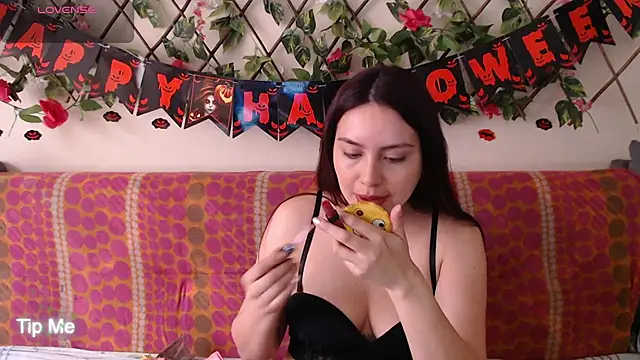 Snapshot of Jack_Emily1 chatting on October 21, 2025, 2:16 pm Jack Emily1 online show from October 21, 2025, 2:16 pm