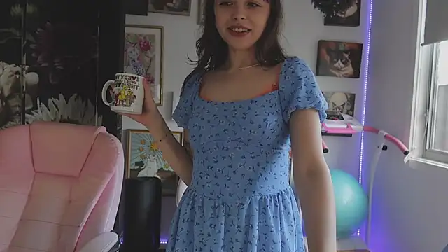 makiyahbelle online show from April 21, 2026, 5:47 am