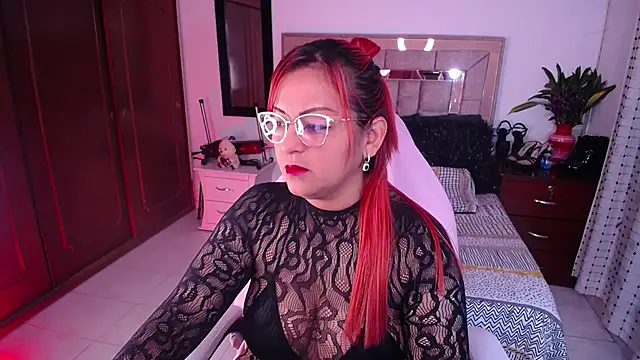 Snapshot of salomecastro_ chatting on March 8, 2025, 3:50 am salomecastro online show from March 8, 2025, 3:50 am
