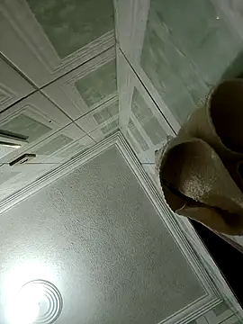 Snapshot of AzureKnee chatting on September 22, 2025, 6:03 pm AzureKnee online show from September 22, 2025, 6:03 pm