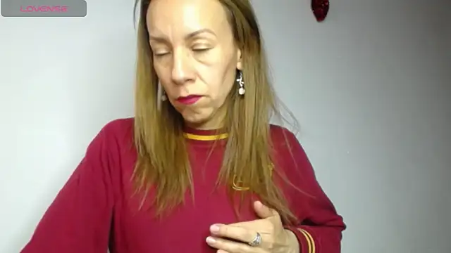 Snapshot of cristin_doll_ chatting on October 1, 2025, 5:17 pm cristin doll online show from October 1, 2025, 5:17 pm