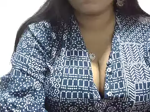 Snapshot of ROSEE_MERRYYYY chatting on March 13, 2025, 1:29 pm ROSEE MERRYYYY online show from March 13, 2025, 1:29 pm