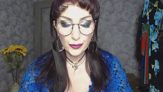 Snapshot of Aziza1 chatting on May 28, 2026, 2:23 pm Aziza1 online show from May 28, 2026, 2:23 pm