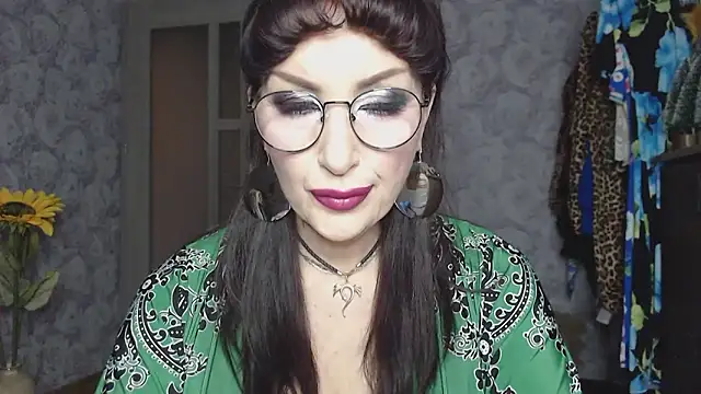 Snapshot of Aziza1 chatting on March 8, 2026, 1:14 pm Aziza1 online show from March 8, 2026, 1:14 pm
