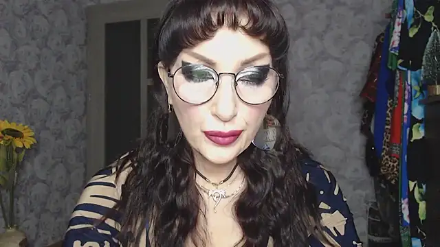 Aziza1 online show from December 16, 2025, 12:53 pm