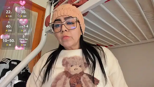 Silver Lovee online show from March 20, 2026, 1:23 pm