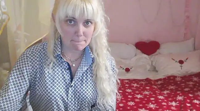 SunnySylvia online show from January 3, 2025, 5:10 pm