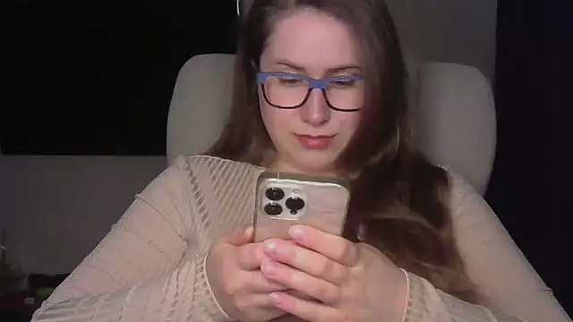 SeasonalSomeone online show from March 15, 2026, 11:34 pm