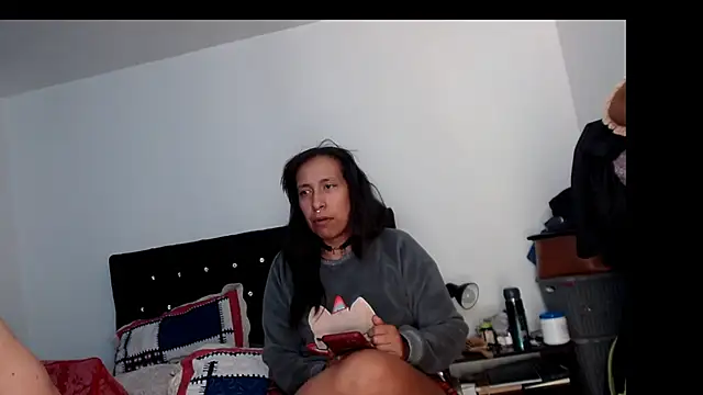 Snapshot of victoriacanelita chatting on November 25, 2025, 12:38 pm victoriacanelita online show from November 25, 2025, 12:38 pm