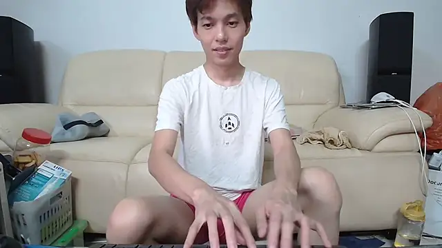Snapshot of andrewooi chatting on May 30, 2026, 9:04 am andrewooi online show from May 30, 2026, 9:04 am