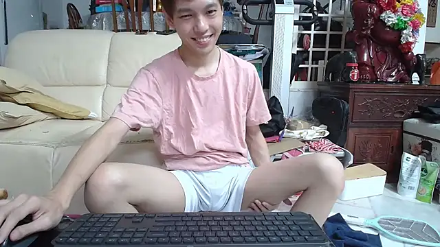 Snapshot of andrewooi chatting on March 3, 2025, 6:13 pm andrewooi online show from March 3, 2025, 6:13 pm