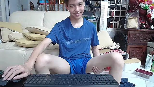 Snapshot of andrewooi chatting on February 25, 2025, 7:16 pm andrewooi online show from February 25, 2025, 7:16 pm