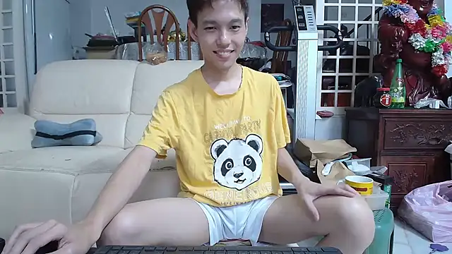 Snapshot of andrewooi chatting on September 12, 2025, 10:59 am andrewooi online show from September 12, 2025, 10:59 am