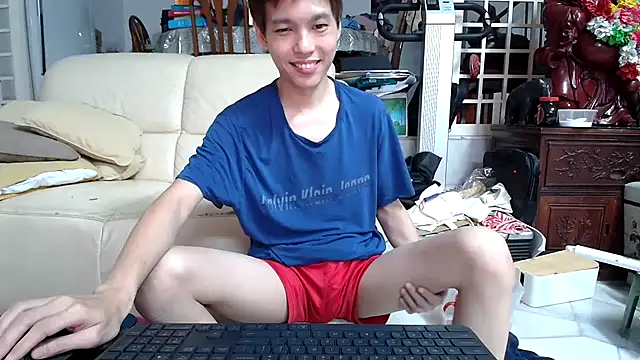 Snapshot of andrewooi chatting on March 19, 2025, 5:28 pm andrewooi online show from March 19, 2025, 5:28 pm