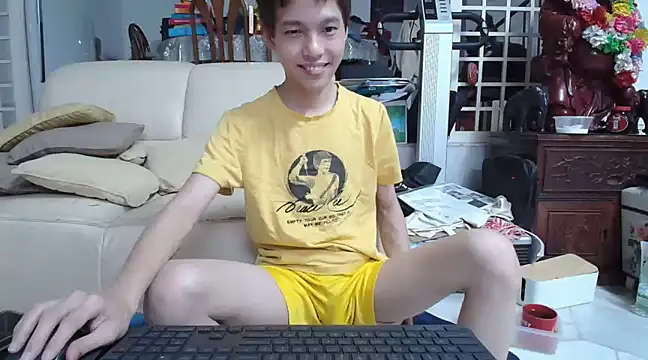 Snapshot of andrewooi chatting on March 22, 2025, 4:58 pm andrewooi online show from March 22, 2025, 4:58 pm