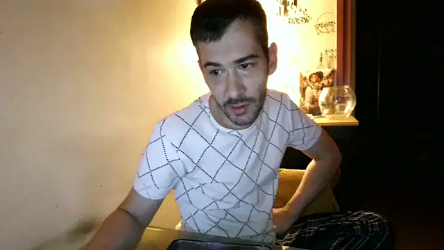 Snapshot of Ethangay chatting on September 11, 2025, 1:55 pm Ethangay online show from September 11, 2025, 1:55 pm