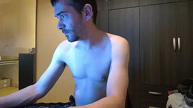 Snapshot of Ethangay chatting on December 18, 2025, 6:01 pm Ethangay online show from December 18, 2025, 6:01 pm