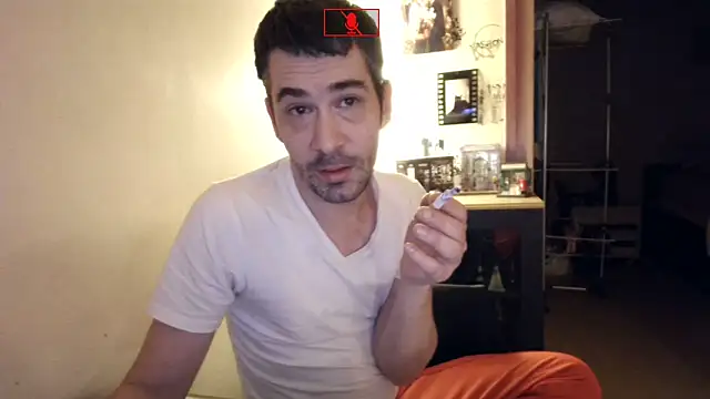 Snapshot of Ethangay chatting on January 6, 2026, 4:44 pm Ethangay online show from January 6, 2026, 4:44 pm