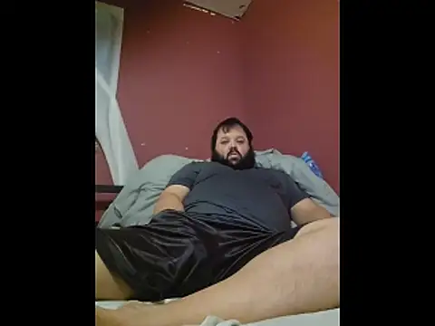 Snapshot of Strongbutgentle36 chatting on February 4, 2026, 7:58 am Strongbutgentle36 online show from February 4, 2026, 7:58 am