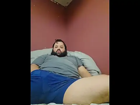 Snapshot of Strongbutgentle36 chatting on February 1, 2026, 8:01 am Strongbutgentle36 online show from February 1, 2026, 8:01 am