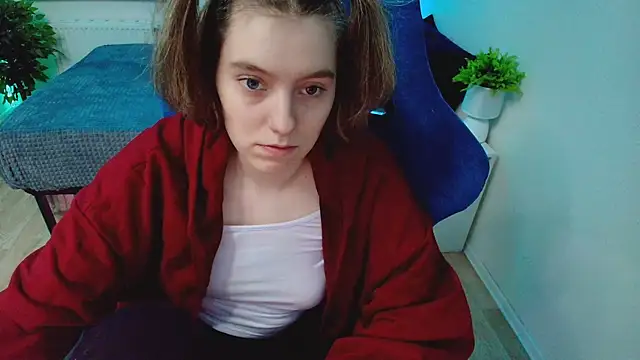 CranberryHot online show from November 23, 2025, 2:16 pm